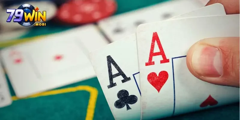Người chơi poker cần biết cách biến tấu chiến thuật của mình